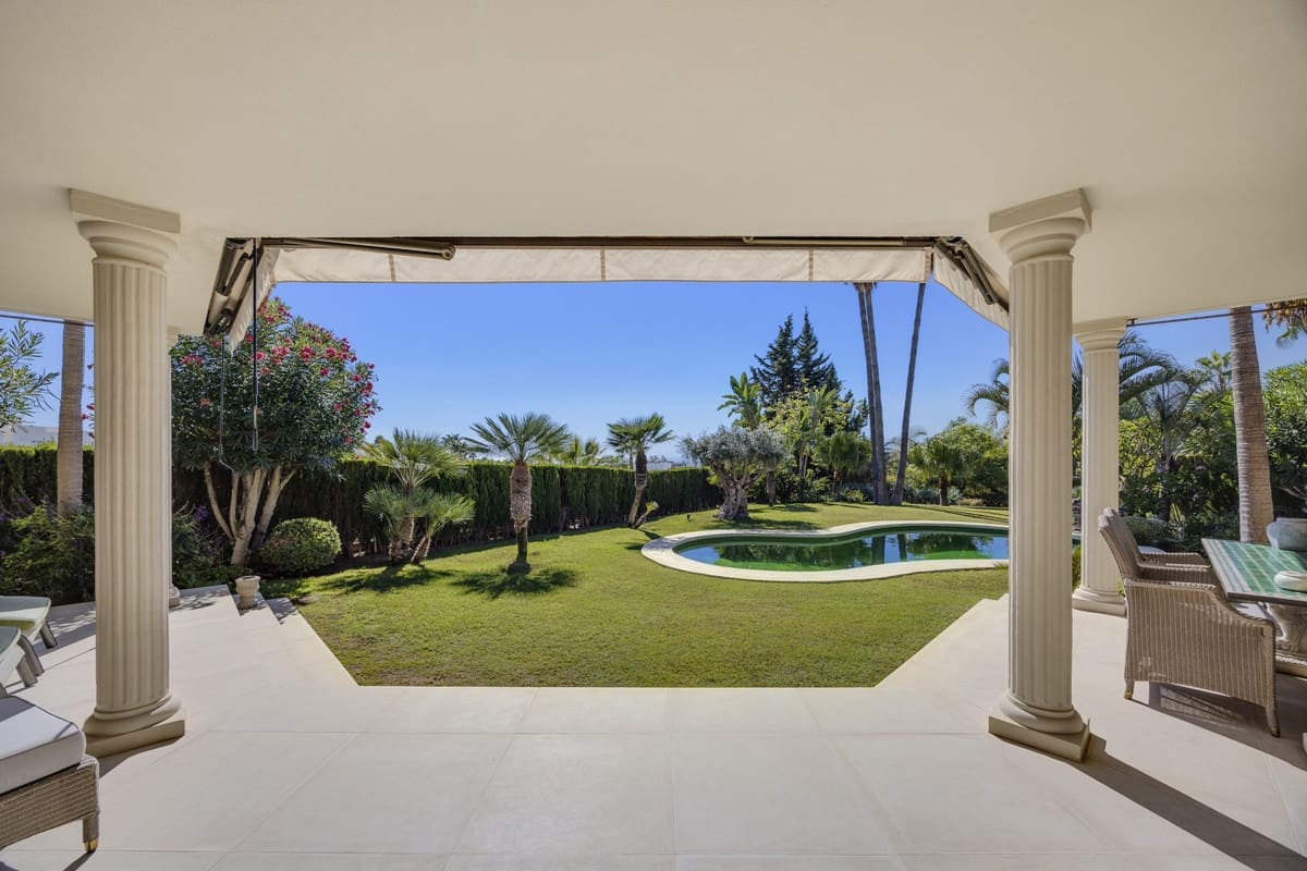 2 slaapkamer Villa te koop in Rio Real met zwembad garage - € 1.495.000 (Ref: 10110966)