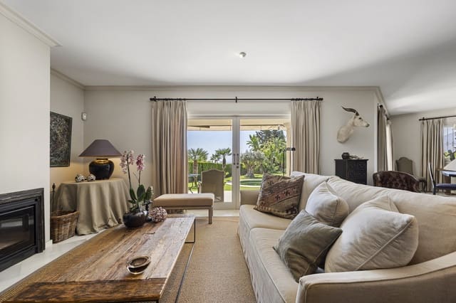 2 slaapkamer Villa te koop in Río Real, Marbella met zwembad garage - € 1.495.000 (Ref: 10110966)