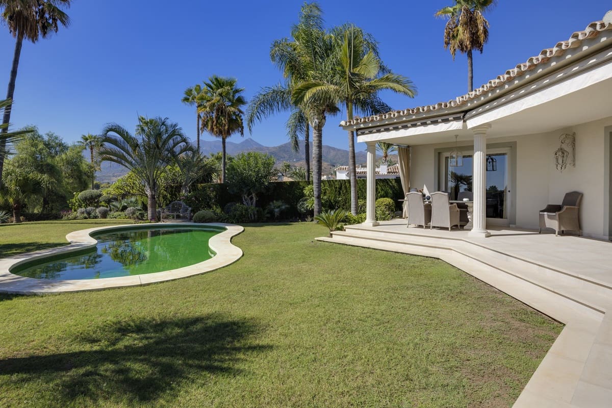 2 slaapkamer Villa te koop in Rio Real met zwembad garage - € 1.495.000 (Ref: 10110966)