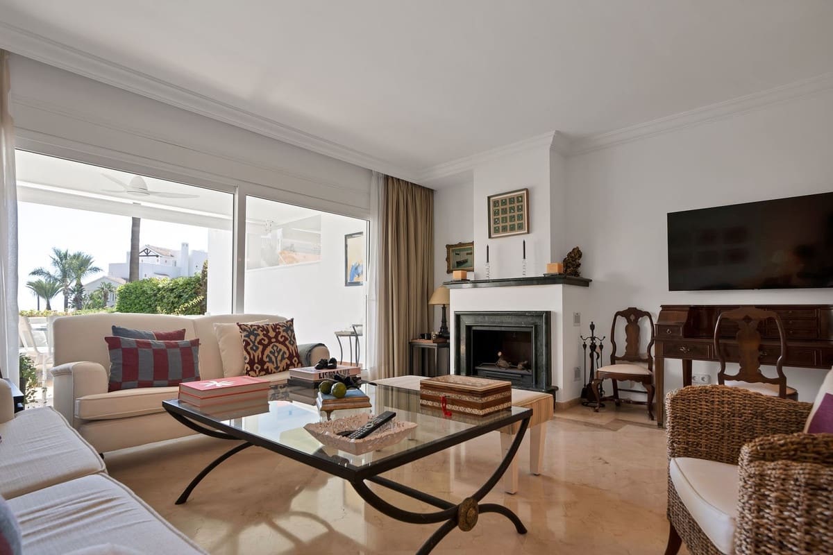 3 bedroom Apartment for sale in Rio Real with pool garage - € 1,750,000 (Ref: 10119962)