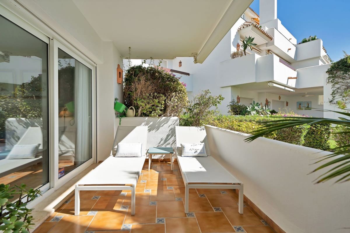 3 bedroom Apartment for sale in Rio Real with pool garage - € 1,750,000 (Ref: 10119962)