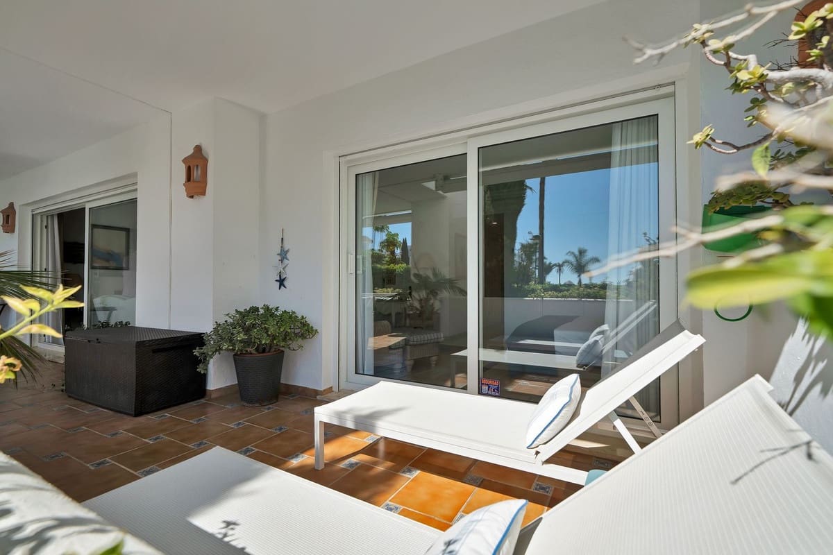 3 bedroom Apartment for sale in Rio Real with pool garage - € 1,750,000 (Ref: 10119962)