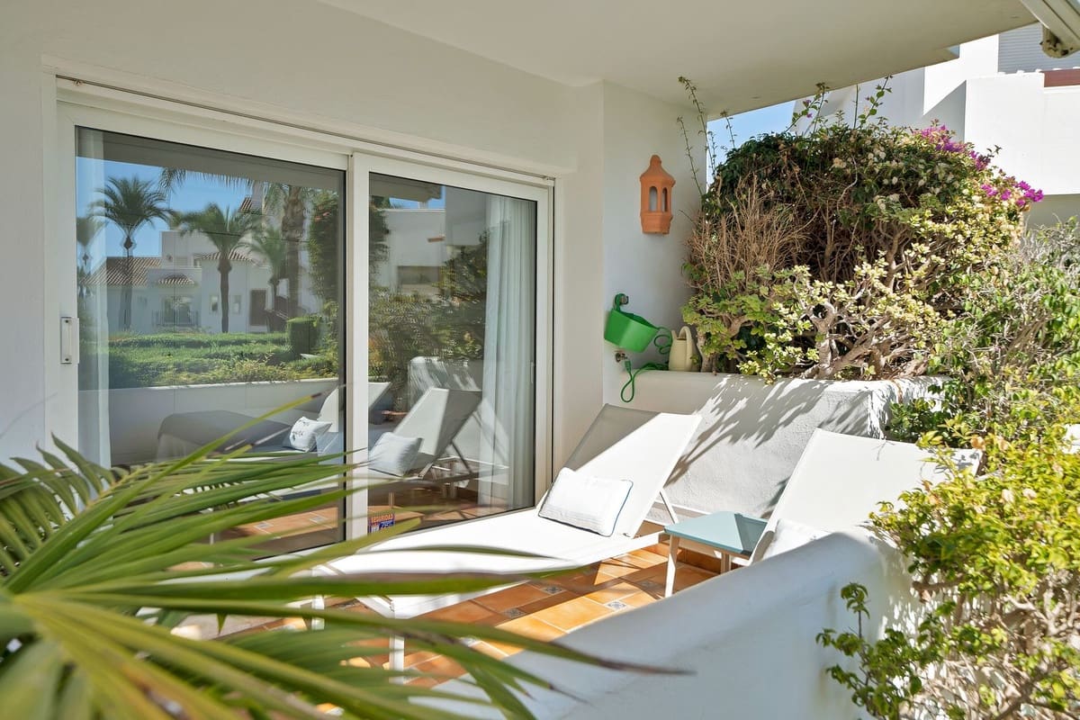 3 bedroom Apartment for sale in Rio Real with pool garage - € 1,750,000 (Ref: 10119962)
