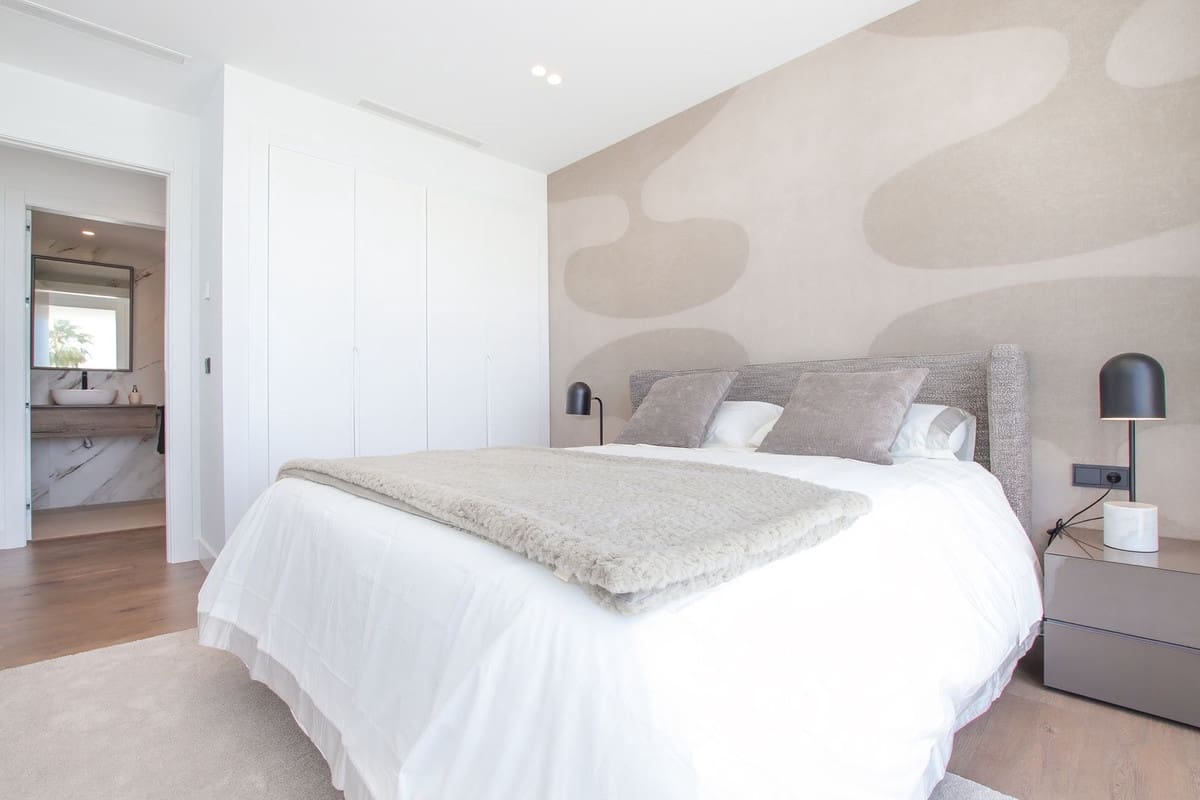 4 soveværelse Villa til salg i Estepona med swimmingpool - € 2.495.000 (Ref: 10119963)