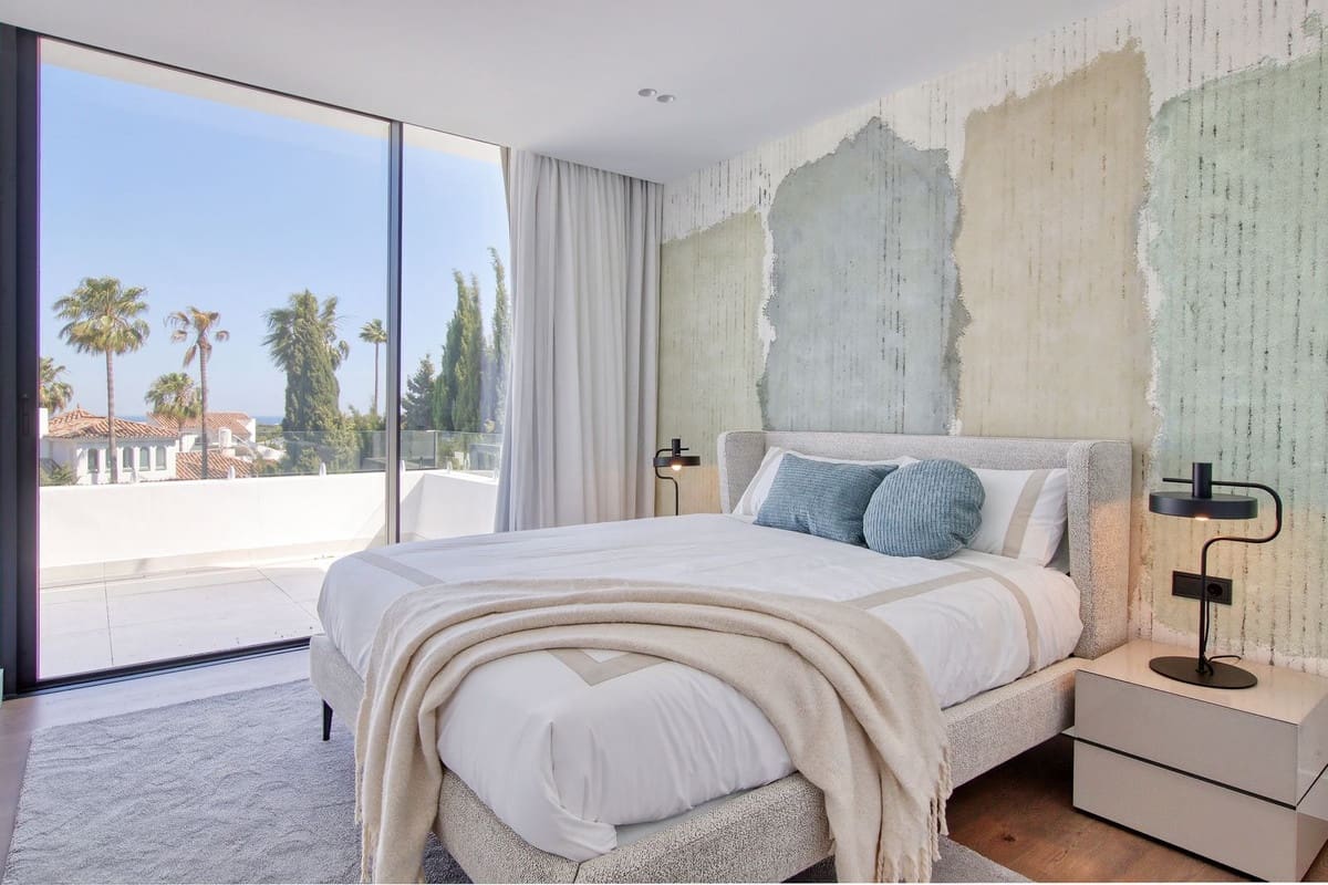 4 soveværelse Villa til salg i Estepona med swimmingpool - € 2.495.000 (Ref: 10119963)