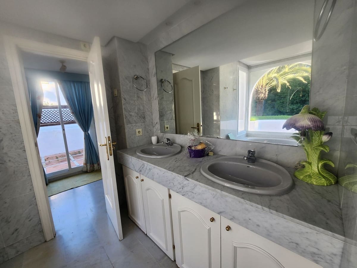 3 quarto Apartamento para venda em Atalaya-Isdabe com piscina garagem - 875 000 € (Ref: 10119965)