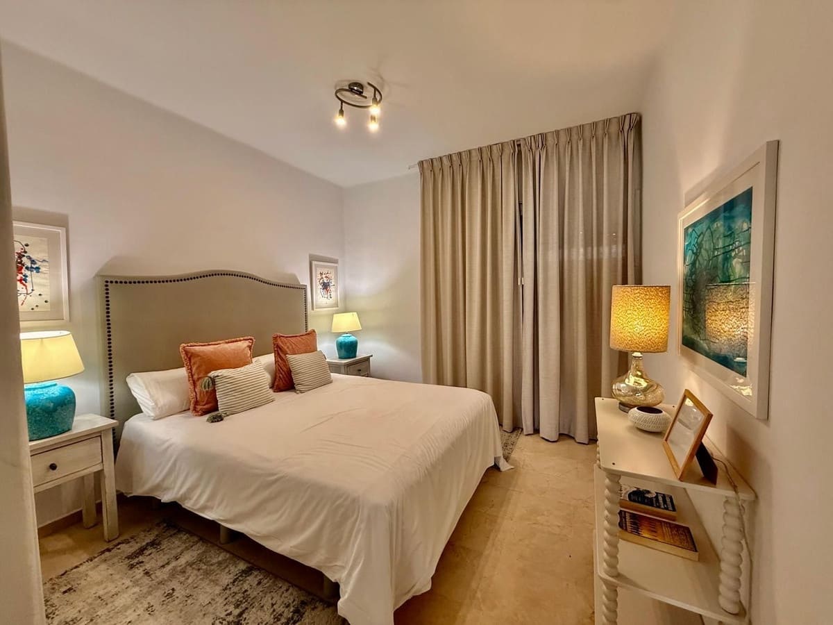 2 slaapkamer Appartement te koop in Golden Mile met zwembad - € 1.200.000 (Ref: 10119966)