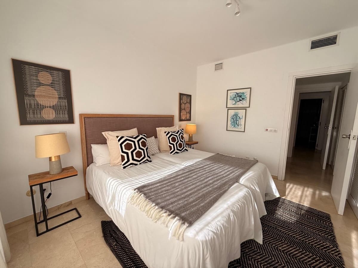 2 slaapkamer Appartement te koop in Golden Mile met zwembad - € 1.200.000 (Ref: 10119966)