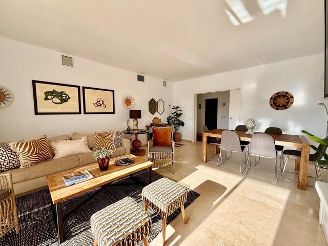 2 slaapkamer Appartement te koop in La Carolina - Guadalpín, Marbella met zwembad - € 1.200.000 (Ref: 10119966)