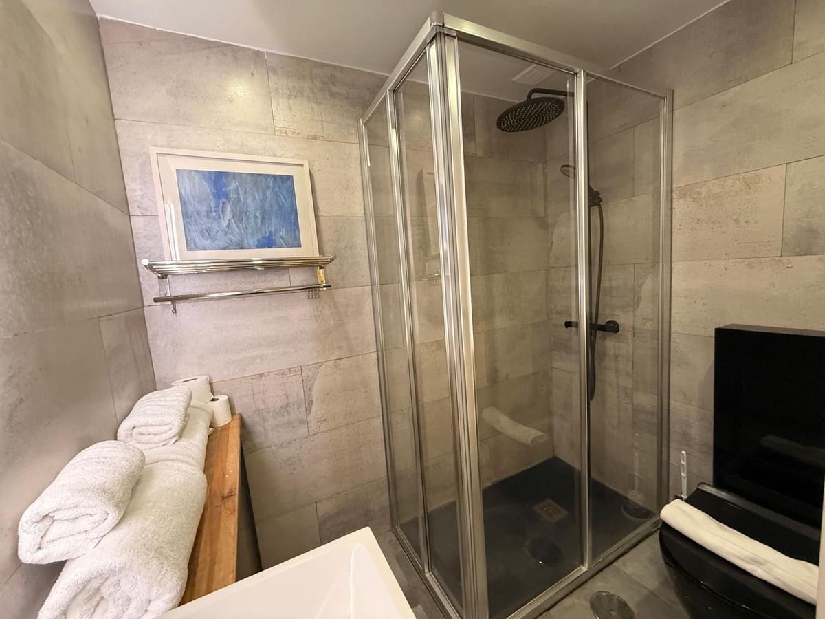 2 slaapkamer Appartement te koop in Golden Mile met zwembad - € 1.200.000 (Ref: 10119966)