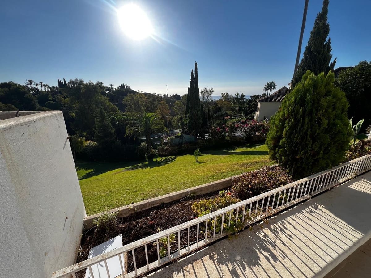 2 slaapkamer Appartement te koop in Golden Mile met zwembad - € 1.200.000 (Ref: 10119966)