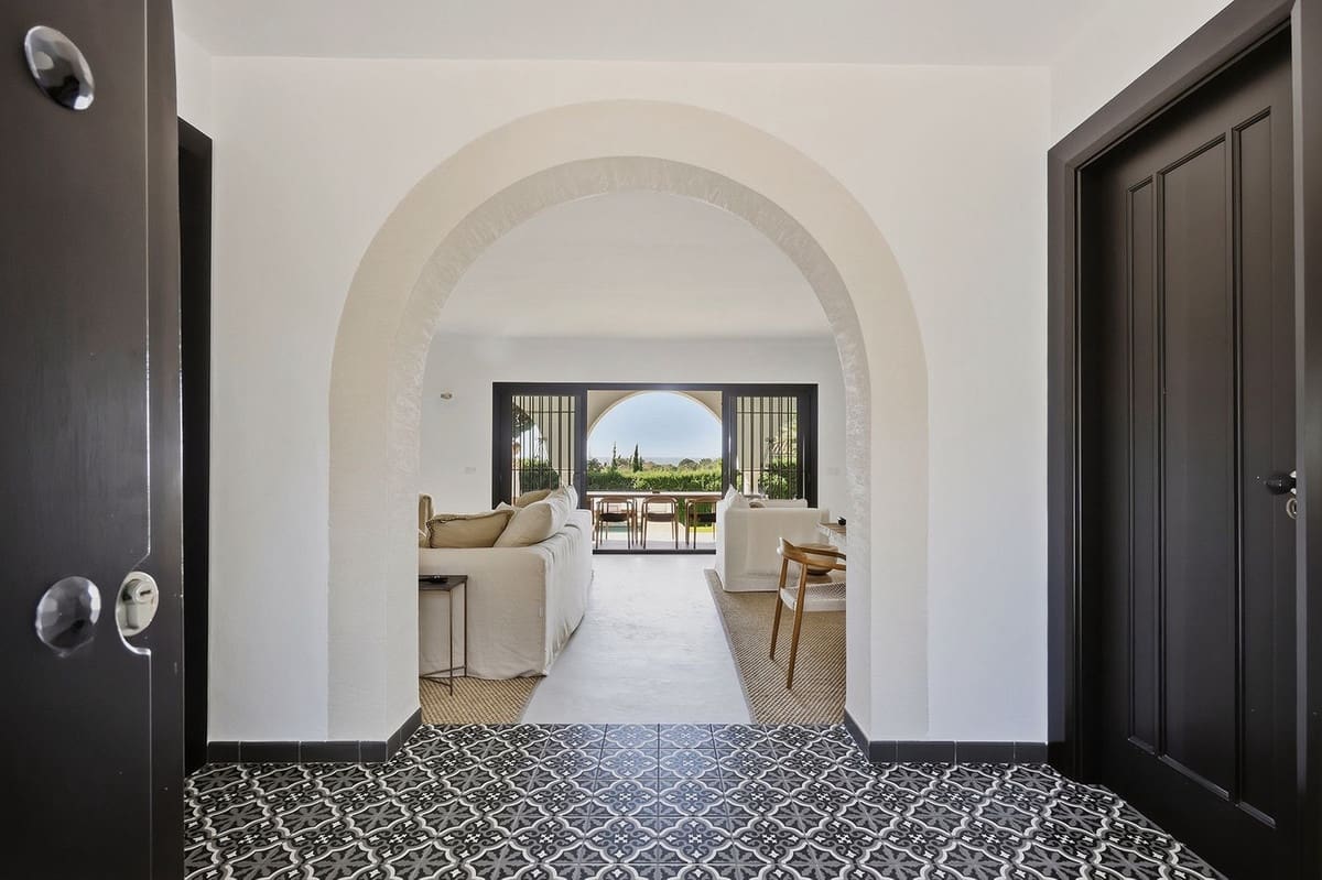5 sovrum Villa till salu i Marbella med pool garage - 2 395 000 € (Ref: 10119968)