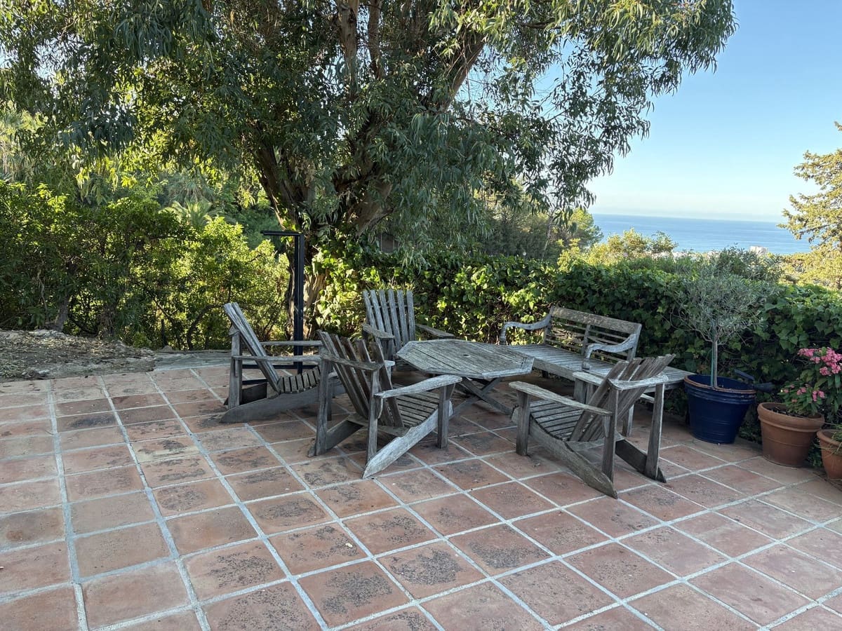 3 soveværelse Villa til salg i El Rosario med swimmingpool - € 1.595.000 (Ref: 10119971)