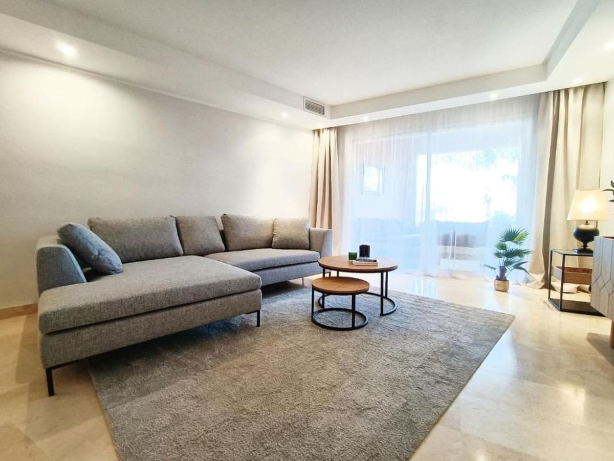 3 slaapkamer Appartement te koop in Golden Mile met zwembad garage - € 898.000 (Ref: 10135983)