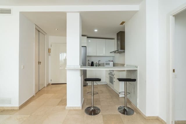 2 sypialnia Apartament na sprzedaż w Puerto de Estepona, Estepona z basenem - 529 000 € (Ref: 10166620)