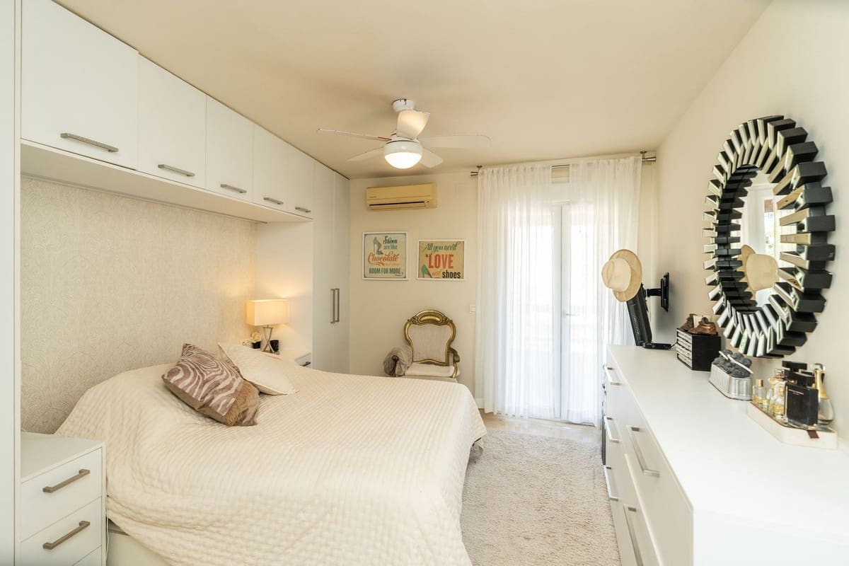3 soveværelse Lejlighed til salg i Marbella med swimmingpool - € 1.495.000 (Ref: 10166621)