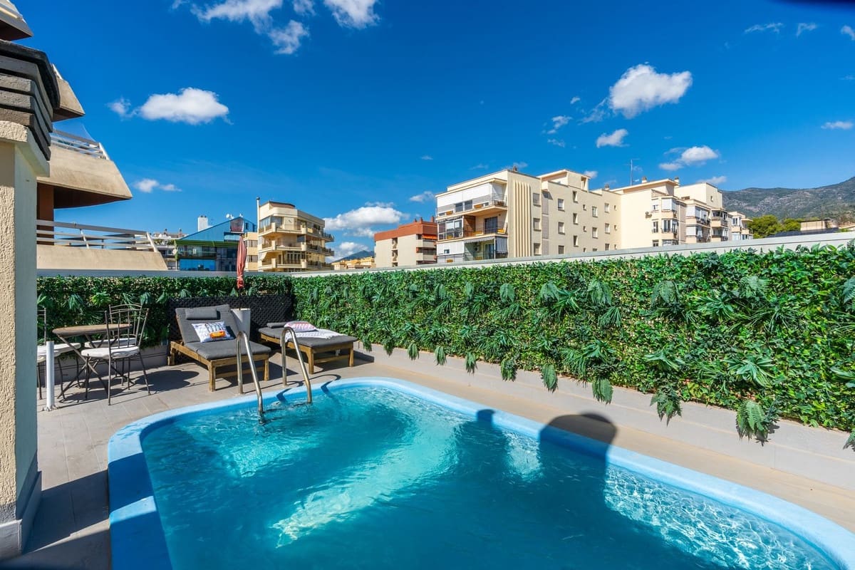 3 soveværelse Lejlighed til salg i Marbella med swimmingpool - € 1.495.000 (Ref: 10166621)