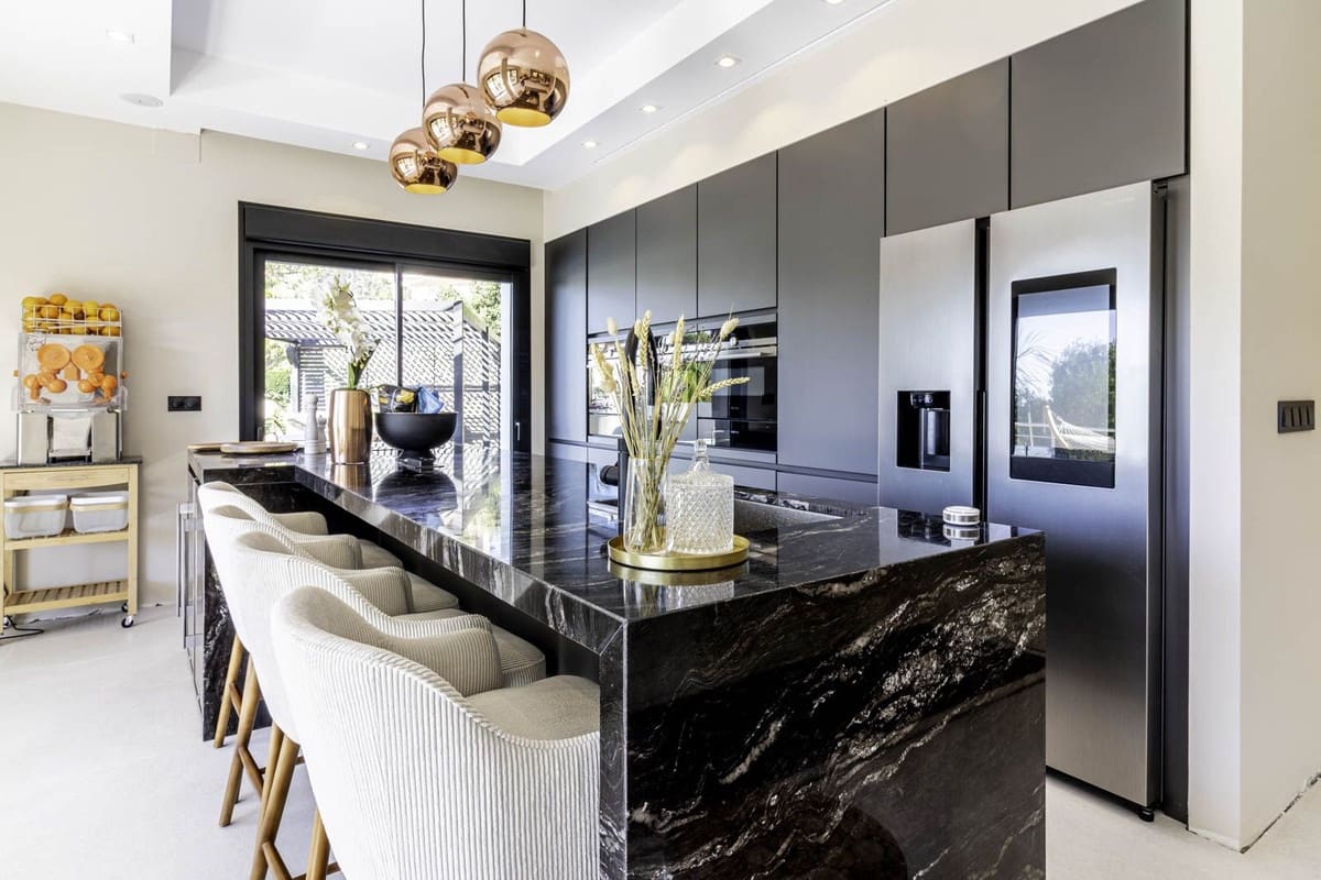 7 quarto Moradia para venda em Elviria com piscina - 3 790 000 € (Ref: 7356732)