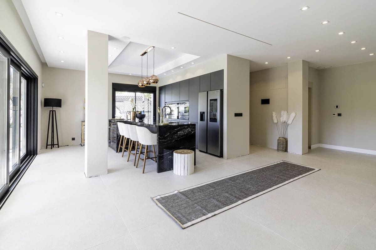 7 quarto Moradia para venda em Elviria com piscina - 3 790 000 € (Ref: 7356732)