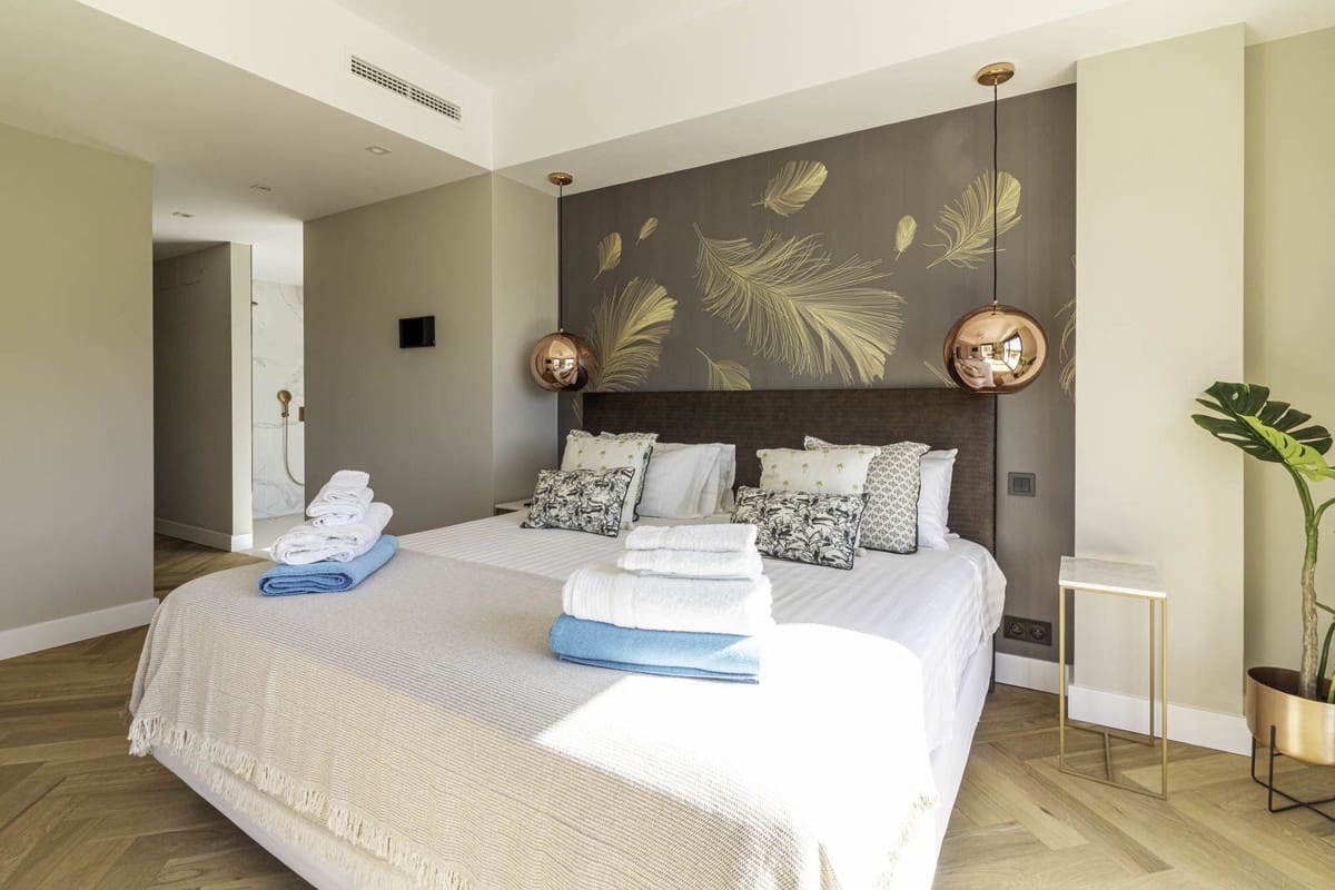 7 quarto Moradia para venda em Elviria com piscina - 3 790 000 € (Ref: 7356732)