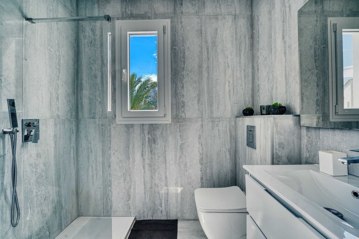 4 soverom Penthouse til salgs i Elviria med svømmebasseng - € 1 020 000 (Ref: 8722718)