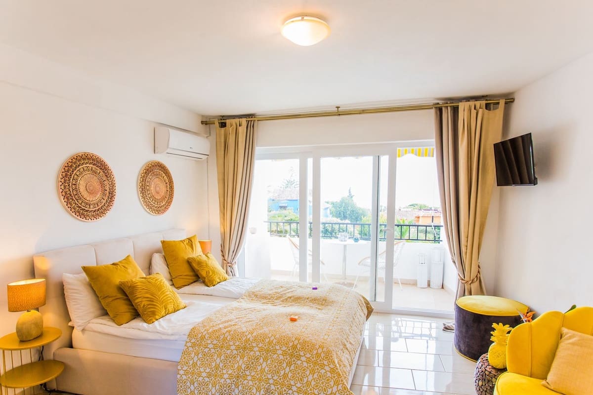 1 chambre Appartement à vendre à Marbesa avec piscine - 299 000 € (Ref: 8722771)