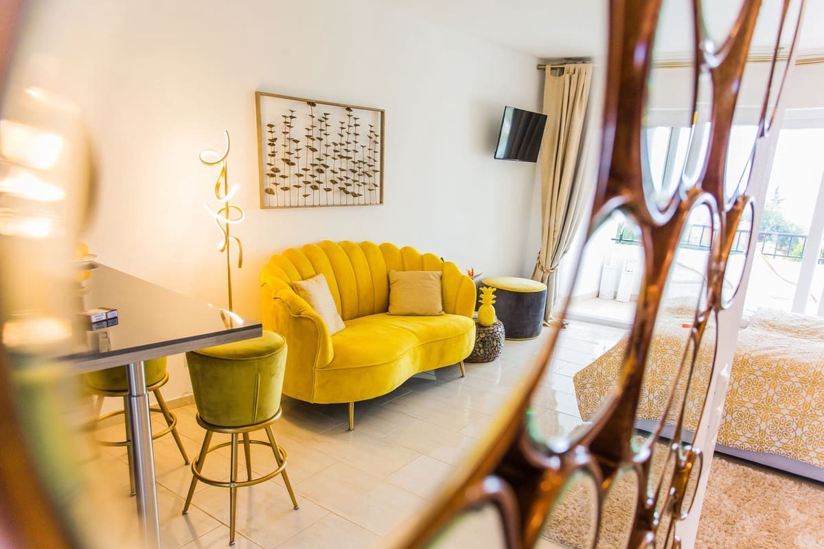 1 chambre Appartement à vendre à Marbesa avec piscine - 299 000 € (Ref: 8722771)