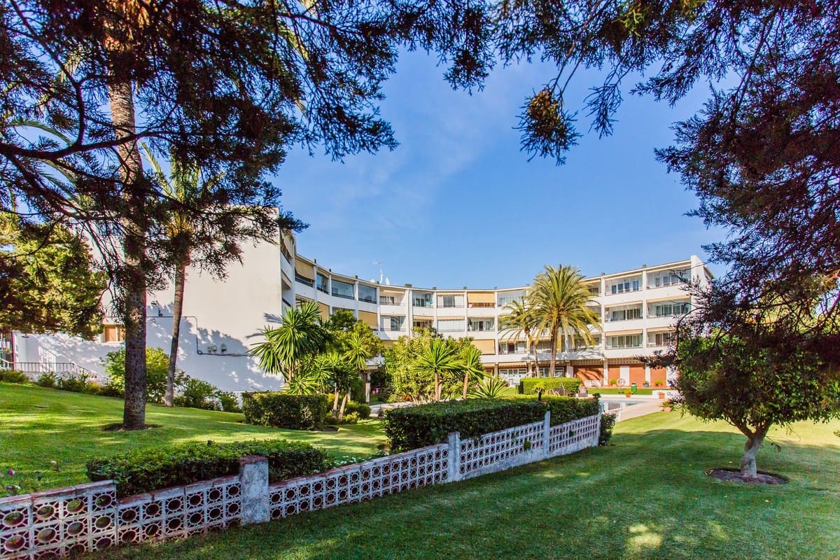 1 chambre Appartement à vendre à Marbesa avec piscine - 299 000 € (Ref: 8722771)