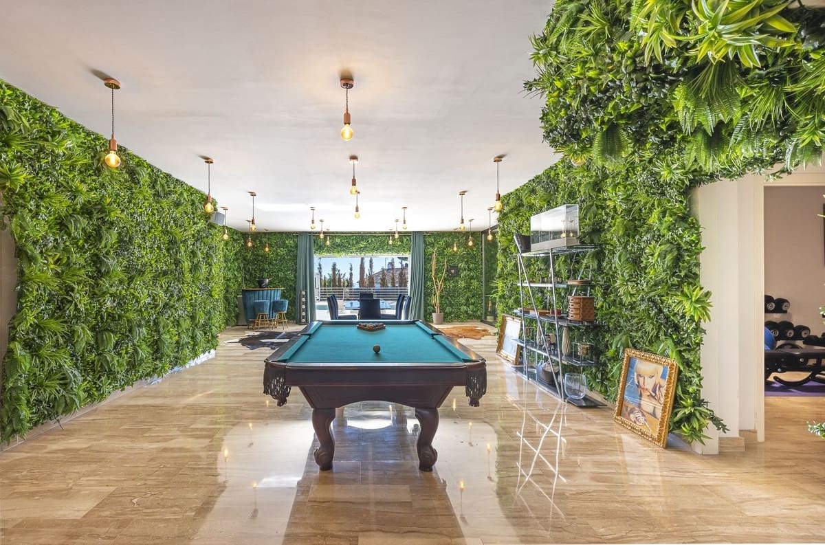 5 soveværelse Villa til salg i El Rosario med swimmingpool - € 2.350.000 (Ref: 8722800)