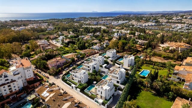 3 soverom Villa til salgs i Atalaya-Isdabe, Estepona med svømmebasseng - € 1 530 000 (Ref: 8722820)