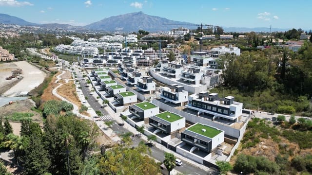 3 soverom Hus til salgs i Atalaya-Isdabe, Estepona med svømmebasseng - € 775 000 (Ref: 8722840)