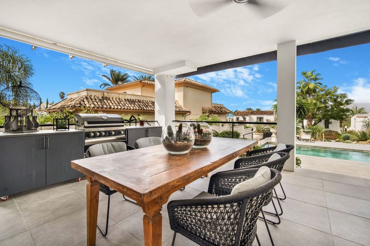 3 soveværelse Lejlighed til salg i Rio Real med swimmingpool - € 1.300.000 (Ref: 8722932)