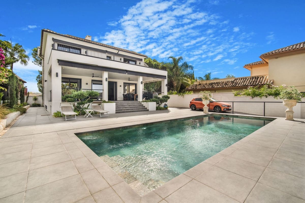 3 soverom Leilighet til salgs i Rio Real med svømmebasseng - € 1 300 000 (Ref: 8722932)