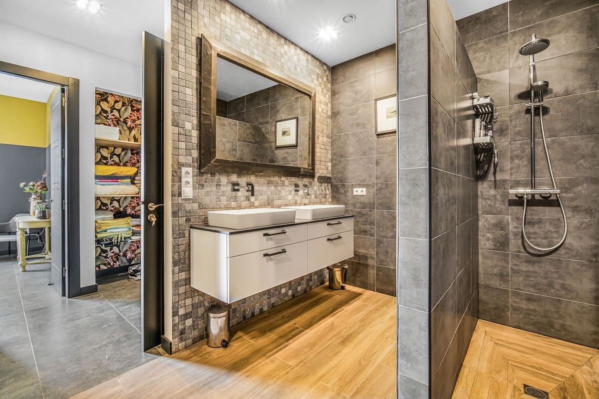 3 soverom Leilighet til salgs i Rio Real med svømmebasseng - € 1 300 000 (Ref: 8722932)