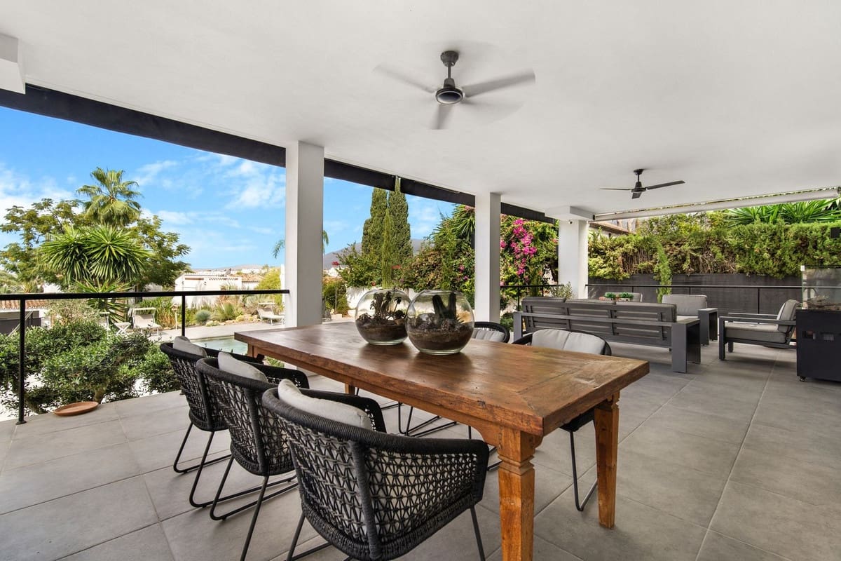 3 makuuhuone Huoneisto myytävänä paikassa Rio Real mukana uima-altaan - 1 300 000 € (Ref: 8722932)