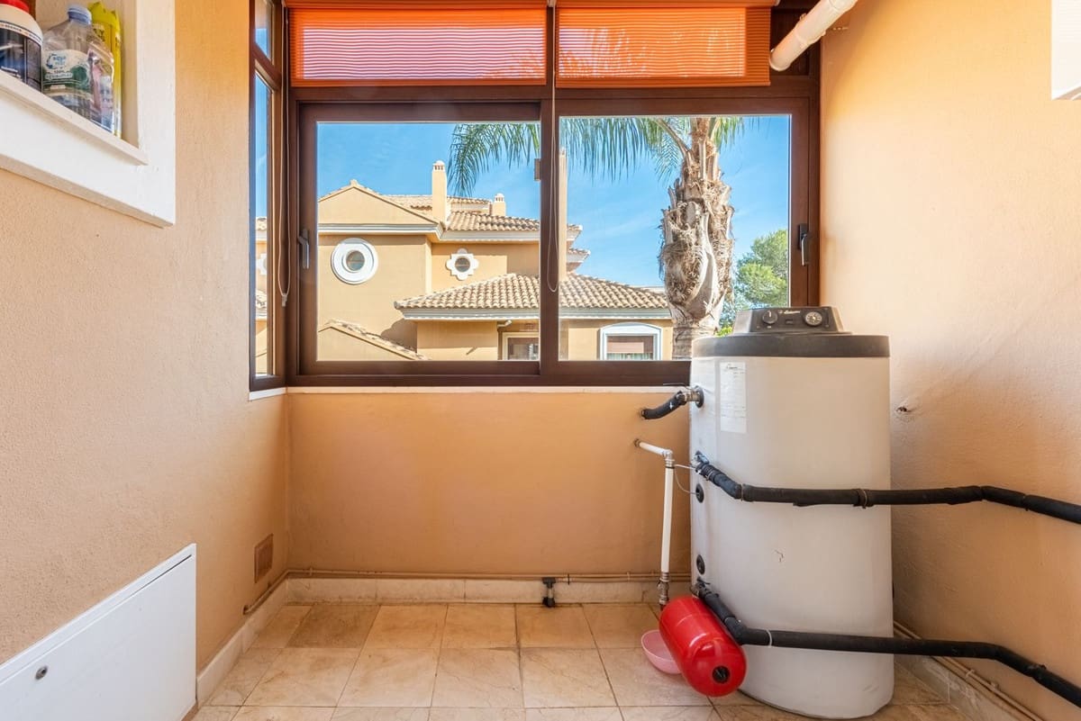 3 sypialnia Apartament na sprzedaż w Golden Mile z basenem - 1 090 000 € (Ref: 8724639)