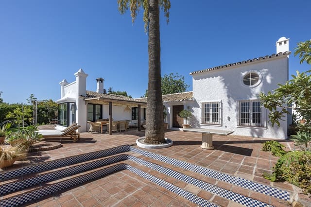 4 soveværelse Villa til salg i Guadalmina Alta, Marbella med swimmingpool - € 1.795.000 (Ref: 8741858)