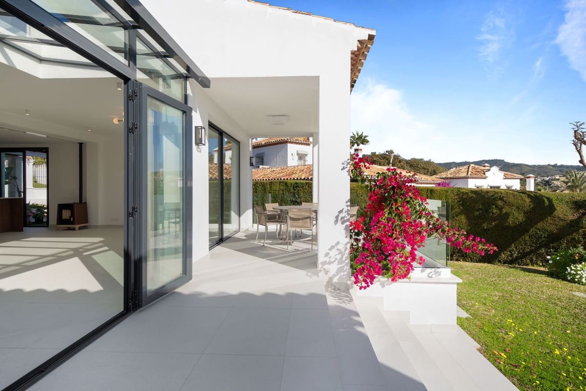 4 soverom Villa til salgs i Elviria med svømmebasseng garasje - € 2 090 000 (Ref: 8781845)