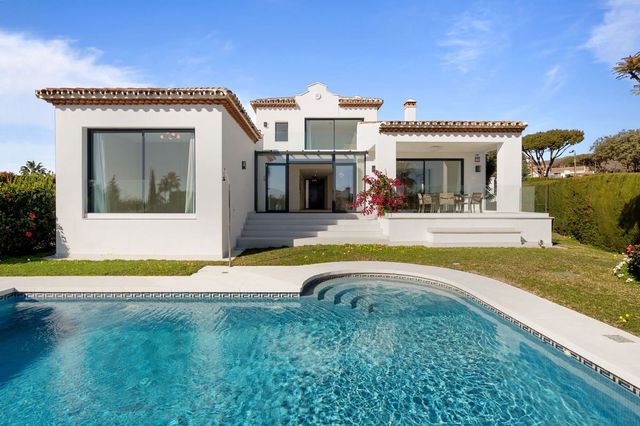 4 soverom Villa til salgs i Elviria, Marbella med svømmebasseng garasje - € 2 090 000 (Ref: 8781845)