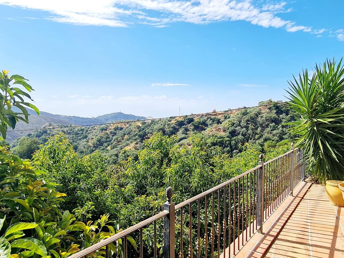 4 sypialnia Willa na sprzedaż w Ojen - 490 000 € (Ref: 8816248)