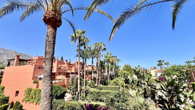 3 bedroom Townhouse for sale in La Carolina - Guadalpín, Marbella with pool - € 1,370,000 (Ref: 8845598)