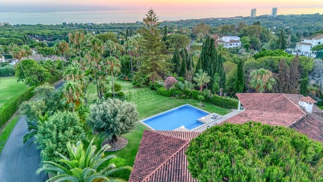 4 Zimmer Villa zu verkaufen in Hacienda Las Chapas, Marbella mit Pool - 3.600.000 € (Ref: 8860818)