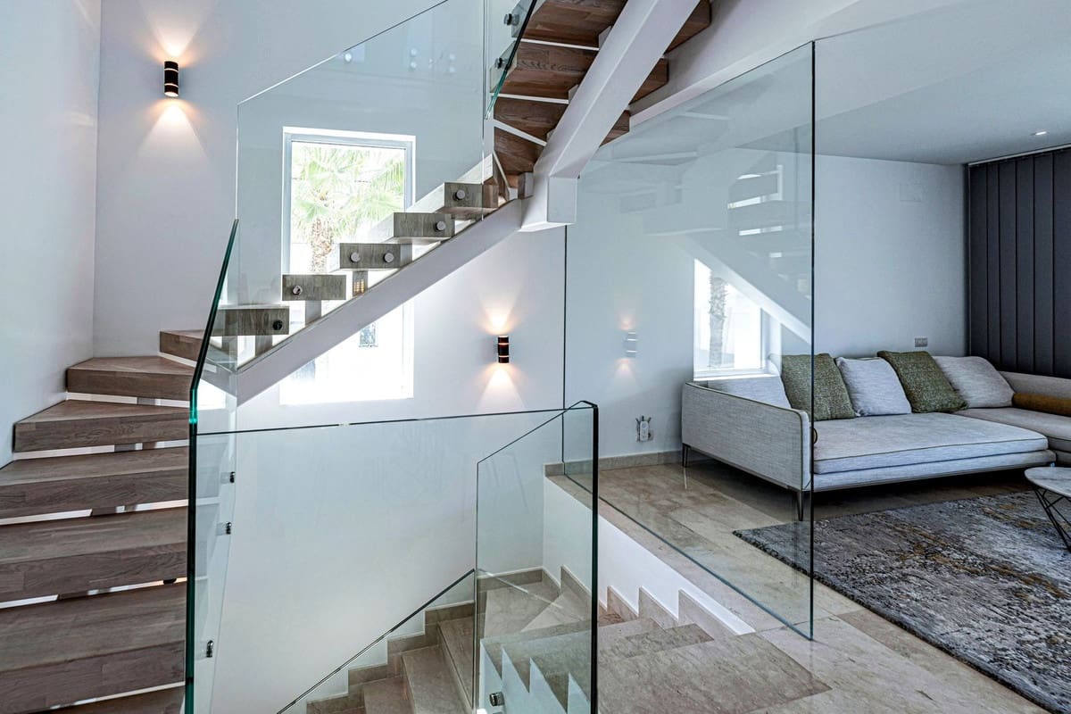 4 soveværelse Byhus til salg i Rio Real - € 1.250.000 (Ref: 8880274)