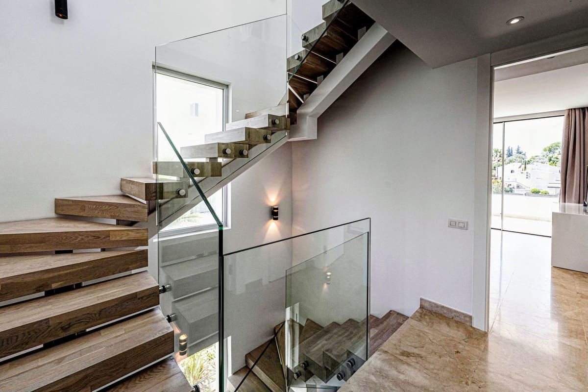 4 soveværelse Byhus til salg i Rio Real - € 1.250.000 (Ref: 8880274)