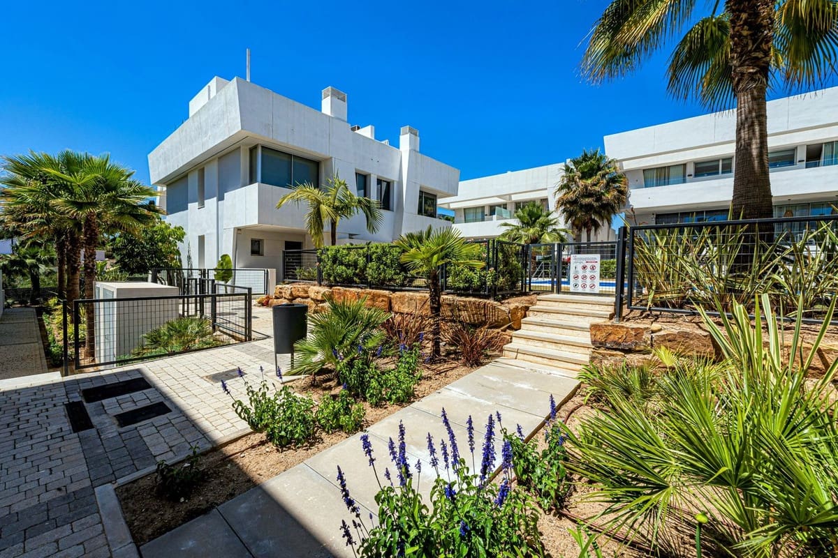 4 soveværelse Byhus til salg i Rio Real - € 1.250.000 (Ref: 8880274)