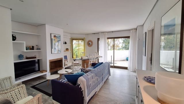 2 bedroom Apartment for sale in Elviria, Marbella with pool - € 395,000 (Ref: 8880291)