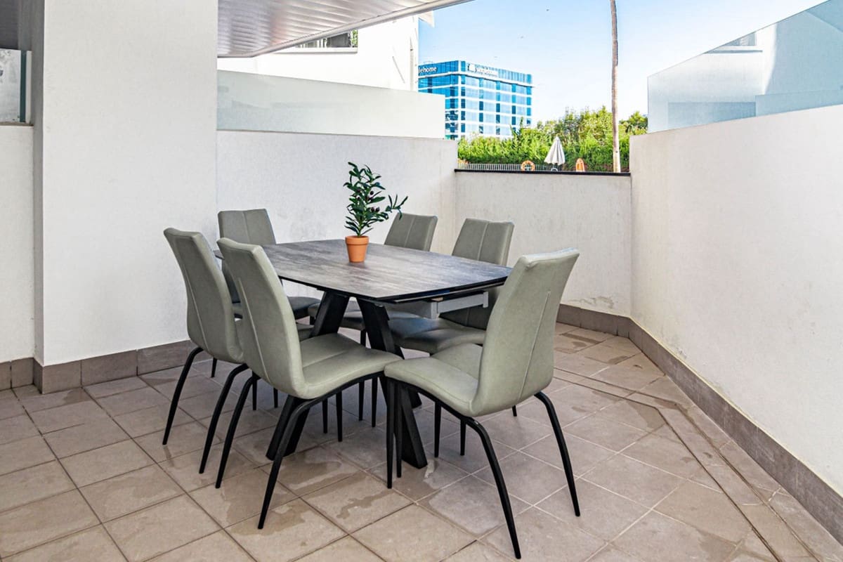 3 sypialnia Apartament na sprzedaż w Marbella z basenem - 750 000 € (Ref: 8880292)