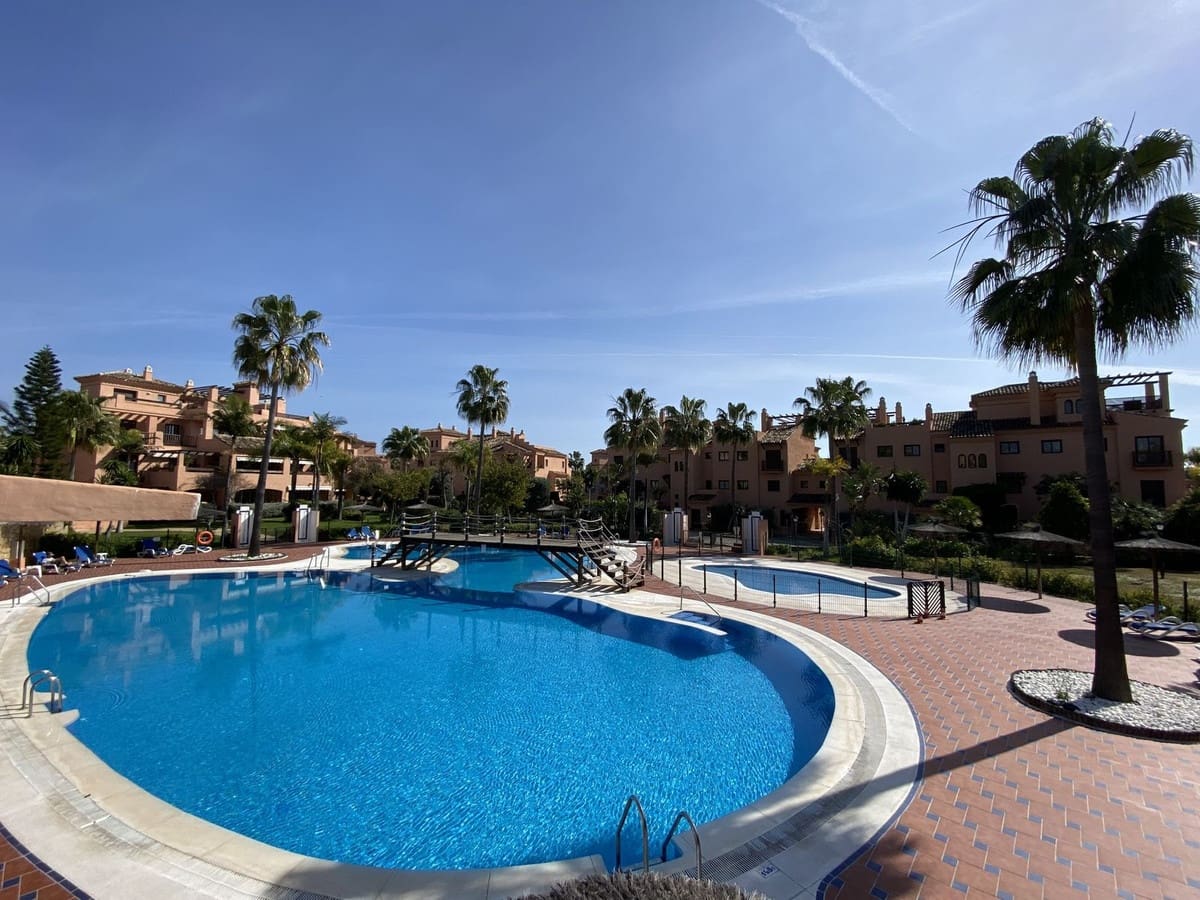 3 soveværelse Lejlighed til salg i Atalaya-Isdabe med swimmingpool - € 685.000 (Ref: 8880294)