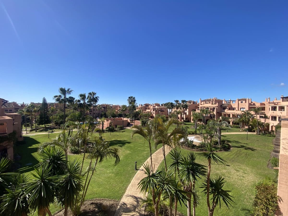 3 soveværelse Lejlighed til salg i Atalaya-Isdabe med swimmingpool - € 685.000 (Ref: 8880294)