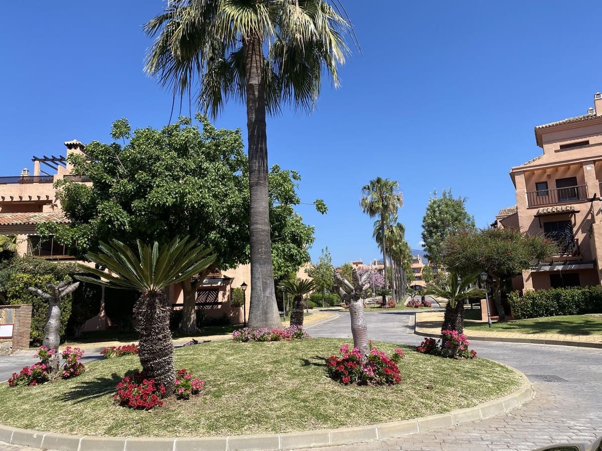 3 soveværelse Lejlighed til salg i Atalaya-Isdabe med swimmingpool - € 685.000 (Ref: 8880294)